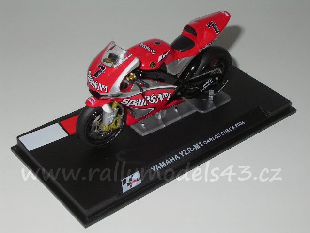 1/24 - Yamaha YZR-M1 Carlos Checa 2004