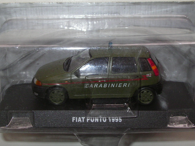 Fiat Punto (zelená) - Carabinieri 1995