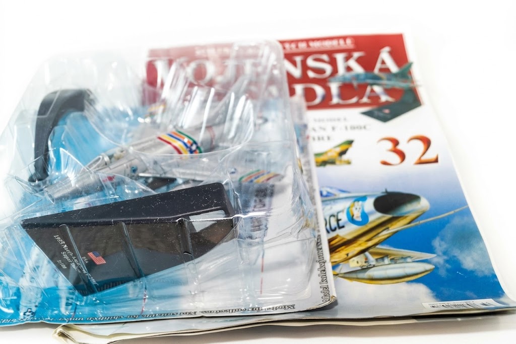 North 1/100 American F-100C Super Sabre - kolekce voj.letadla č.32