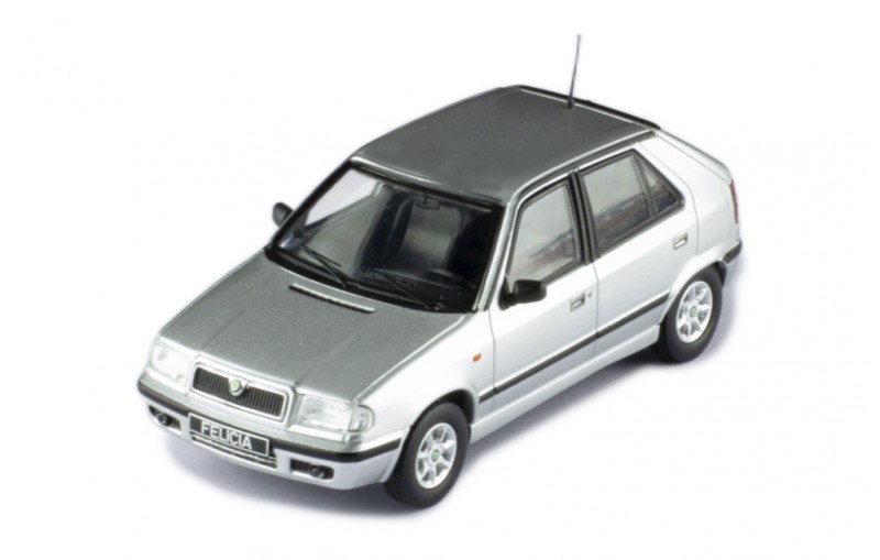 ŠKODA FELICIA 1998 - stříbrná