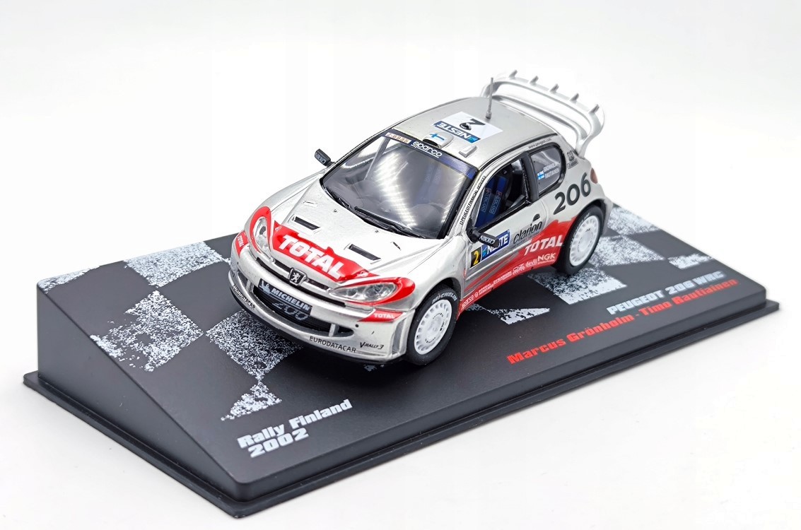 Peugeot 206 WRC - Rally Finland 2002/ M. Gronholm